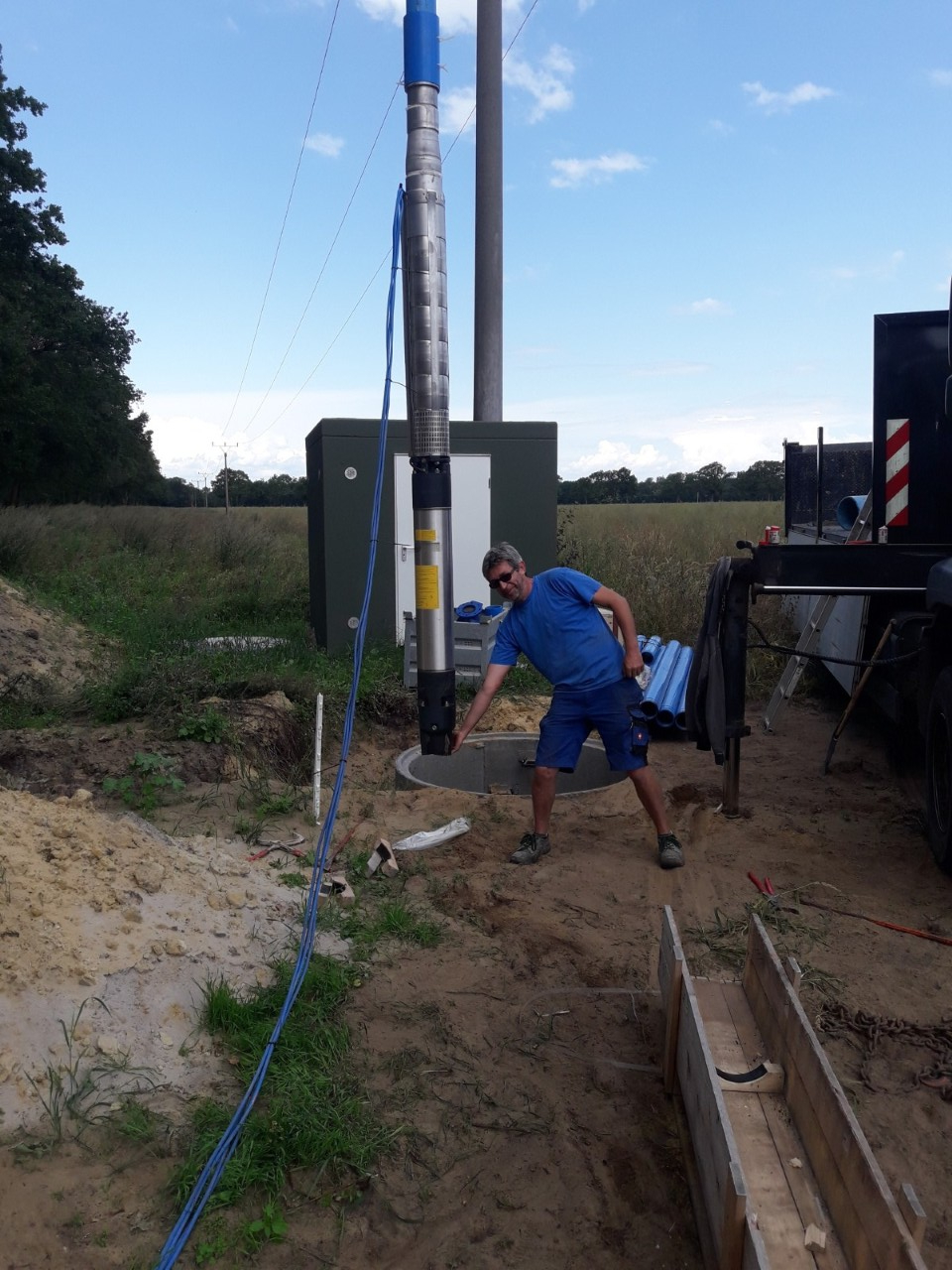 Brunnenbau mit Stahlbetonrohr